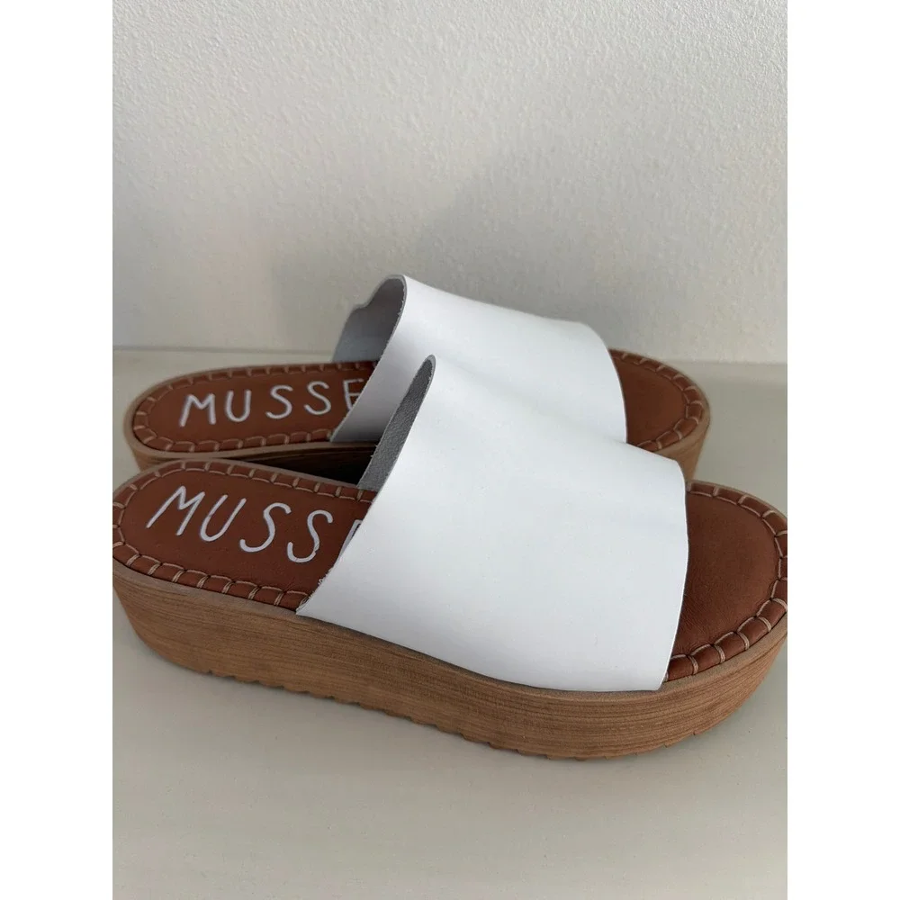 Musse & Cloud White Leather Platform Slide Sandals Women Size 8 NIB
